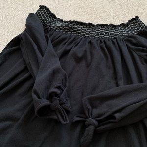 (NWOT) JESSICA SIMPSON Marlena Off-Shoulder Top